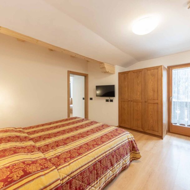 Appartamento piano attico, Hotel Arnica con spa vicino alle piste, Alba di Canazei