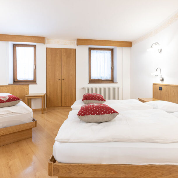 Appartamento per 5-6 persone, Hotel Arnica con spa vicino alle piste, Alba di Canazei